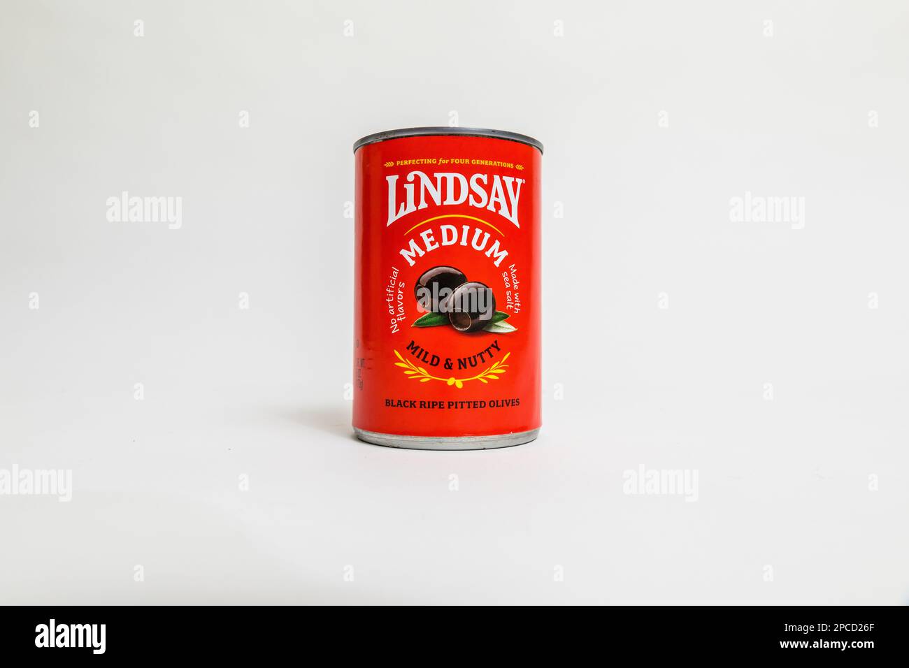 A can of California Grown Lindsay Medium Olives Stock Photo