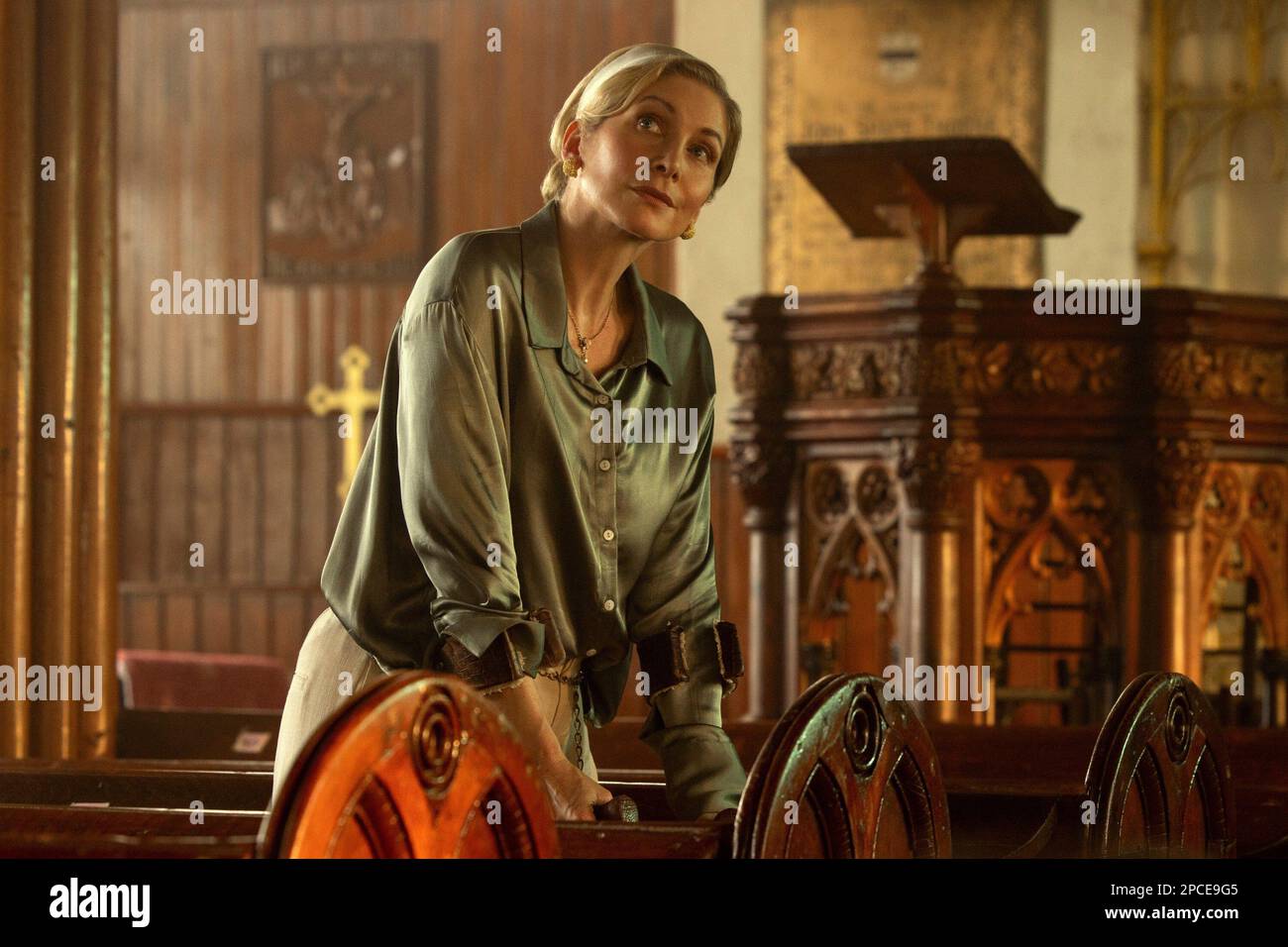 OUTER BANKS, Elizabeth Mitchell, 'The Bells', (Season 3, ep. 302, aired Feb. 23, 2023). photo