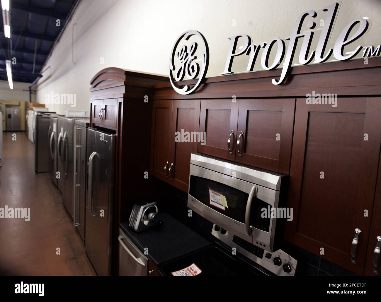 General electric outlet appliance store