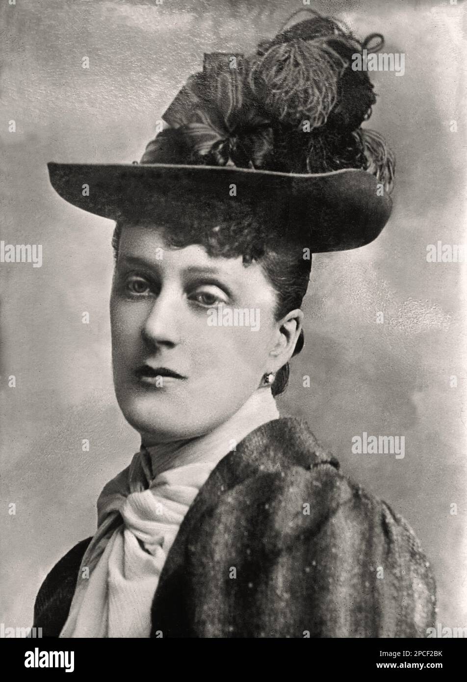 1890 ca , London , England : The Lady Duchess Winifred Ellen GORE of ARRAN born Winifred Ellen Reilly ( dead in 1921 ), daughter of John Reilly and Hon. Augusta Sudgen . She married, firstly, Lieutenant Hon. John Montagu Stopford, son of James Thomas Stopford, 4th Earl of Courtown and Dora Pennefather, on 1881 . She married, secondly in 1889 Arthur Saunders Gore , 5th Earl of Arran KP ( 1839 - 1901 ), known as Viscount Sudley from 1839 to 1884, was an Anglo-Irish peer and diplomat . They had one daughter Lady Winifred Helena Lettice Gore ( 1891 -1958 ), unmarried.  Lord Arran died in March 190 Stock Photo