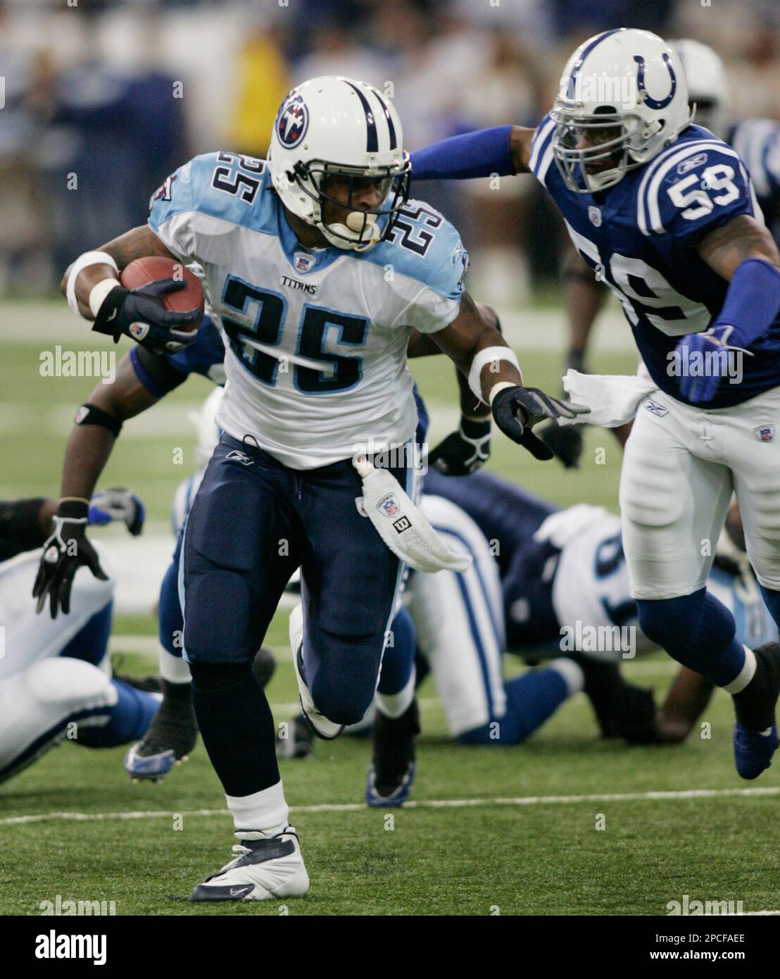 27 September 2009: Tennessee Titans #25 running back LenDale White  antagonizes the crowd. The New York Jets defeated the Tennessee Titans  24-17 at Giants Stadium in Rutherford, New Jersey. In honor of