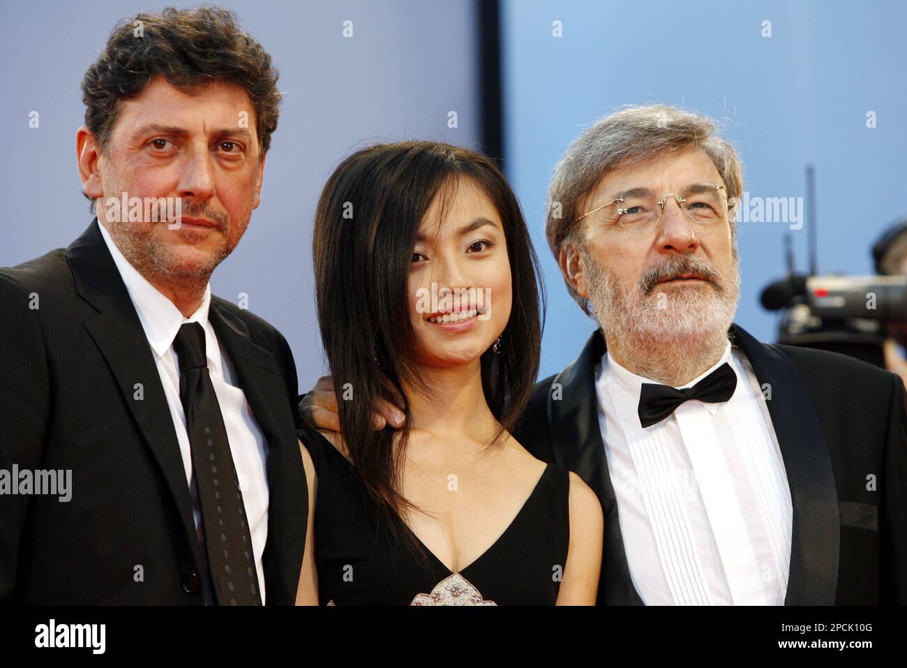 Natasha Shvetsning yalangoch fotosurati Porno model sifatida ish qidiryapman