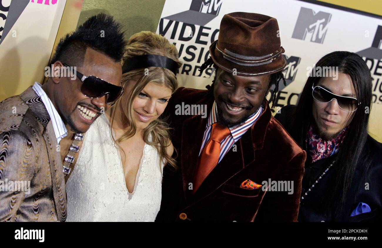 Music group Black Eyed Peas arrive at the 2006 MTV Video