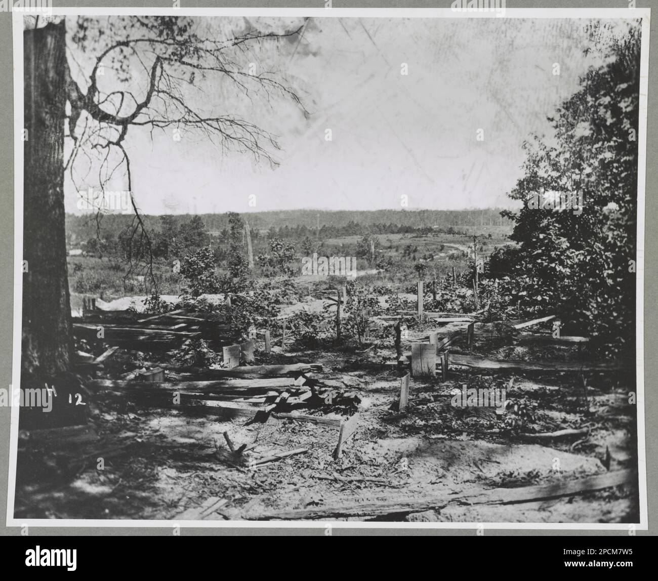 View of battlefield. Peach Tree Creek, Ga.. Part of Brady-Handy Collection, Title from item, Published in: Barnard, George N, Photographic views of Sherman's campaign. New York: Dover Publishers, 1977, E475.97 .B32 1977, Hand written on verso: Similar to Miller III, 125. United States, History, Civil War, 1861-1865, United States, Georgia. Stock Photo