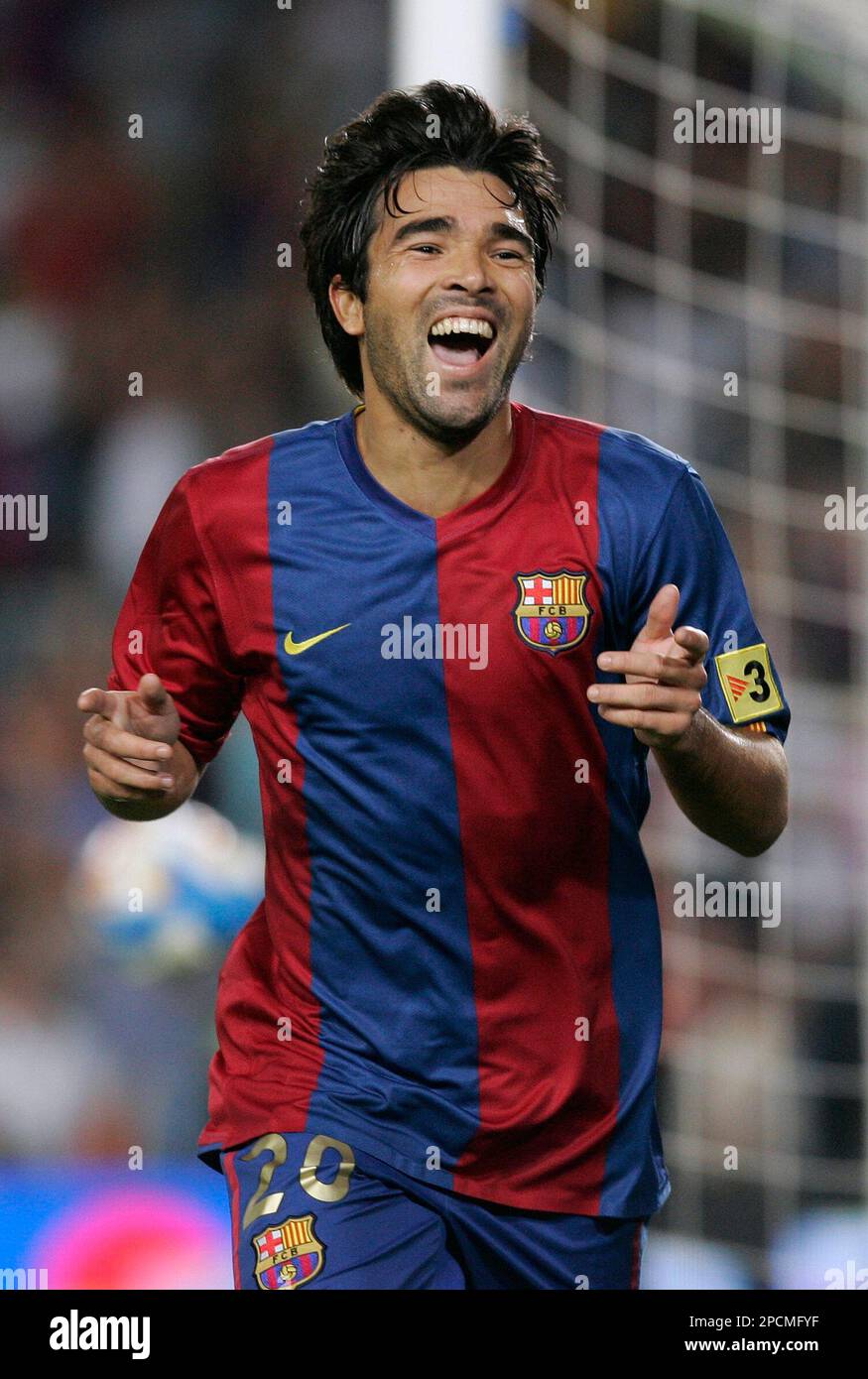 FC Barcelona player Deco, from Portugal, celebrates his goal