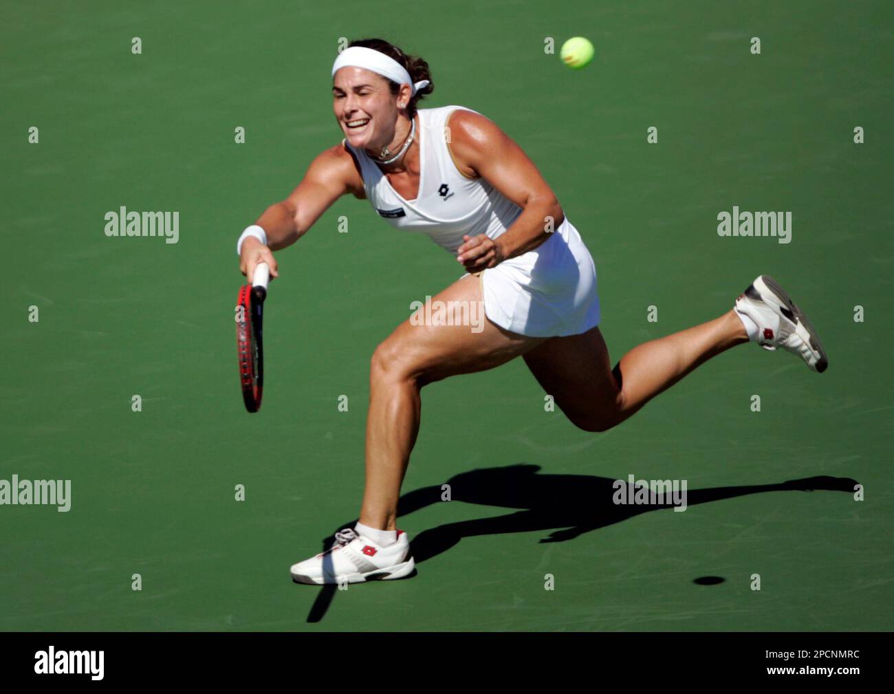 Virginia Ruano Pascual in action during a second round match against Nadia Petrova at the JP Morgan Chase Open in Carson, Calif on Tuesday Aug. 8, 2006. Pascual defeated Petrova 6-3 6-2. (AP Photo/ Oscar Hidalgo) Stock Photo