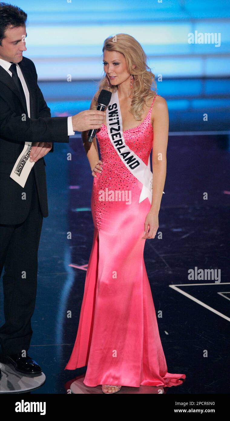 Lauriane Gillieron, Miss Switzerland 2006, answers questions during the Miss Universe 2006 pageant on Sunday, July 23, 2006, in Los Angeles. (AP Photo/Mark J. Terrill) Stock Photo
