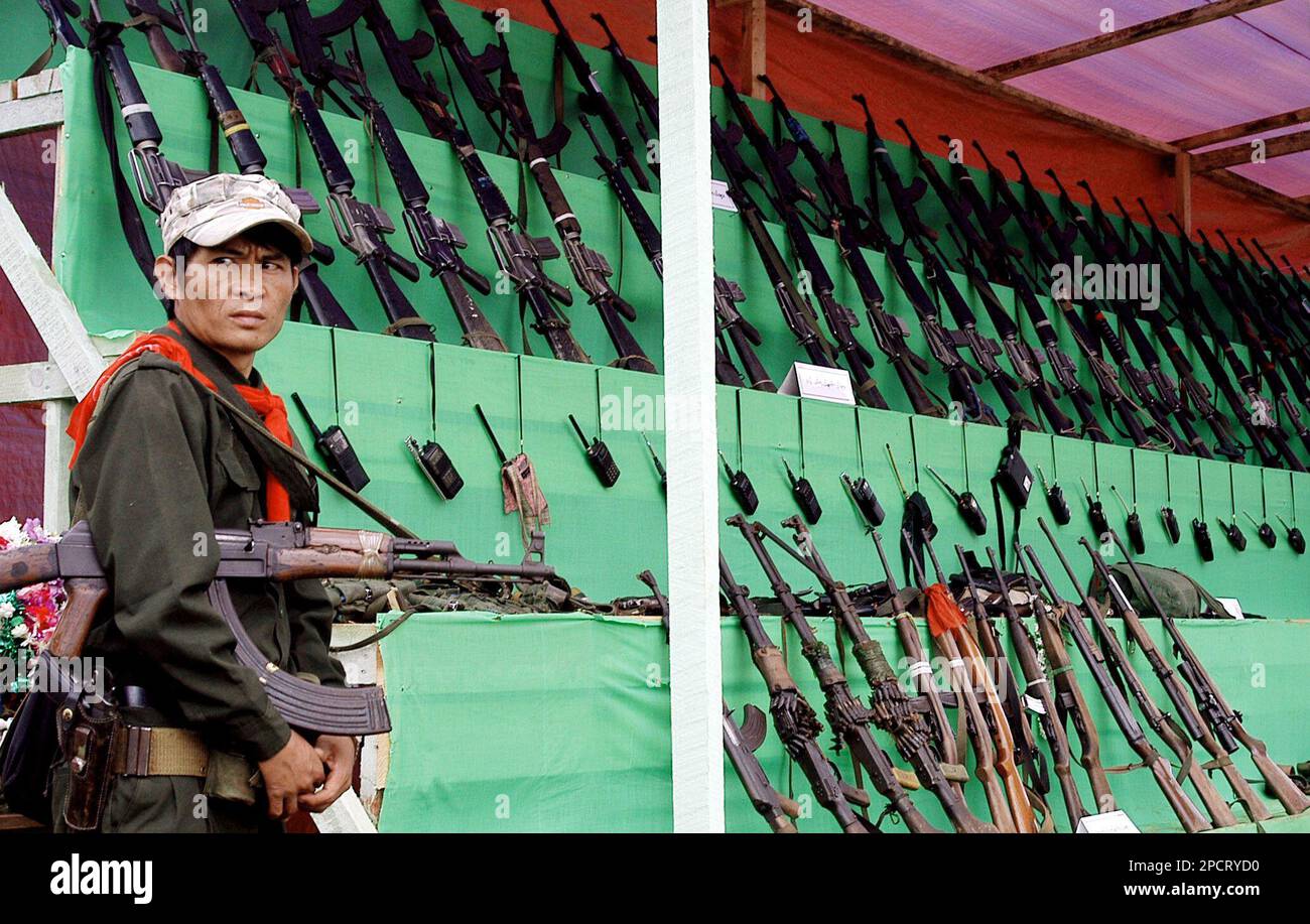 A Soldiers from a surrendered breakaway faction ethnic Shan rebel group