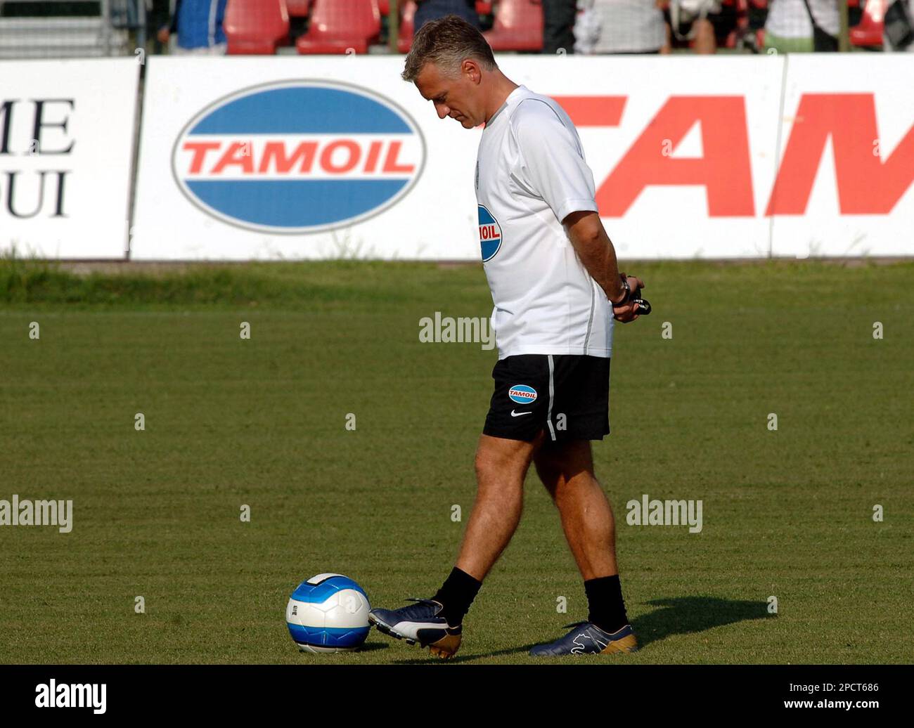 Didier Deschamps, a former Juventus and Chelsea midfielder as well as  ex-captain of the French team, waves during his official presentation as  new coach of Juventus soccer club, in Acqui Terme training