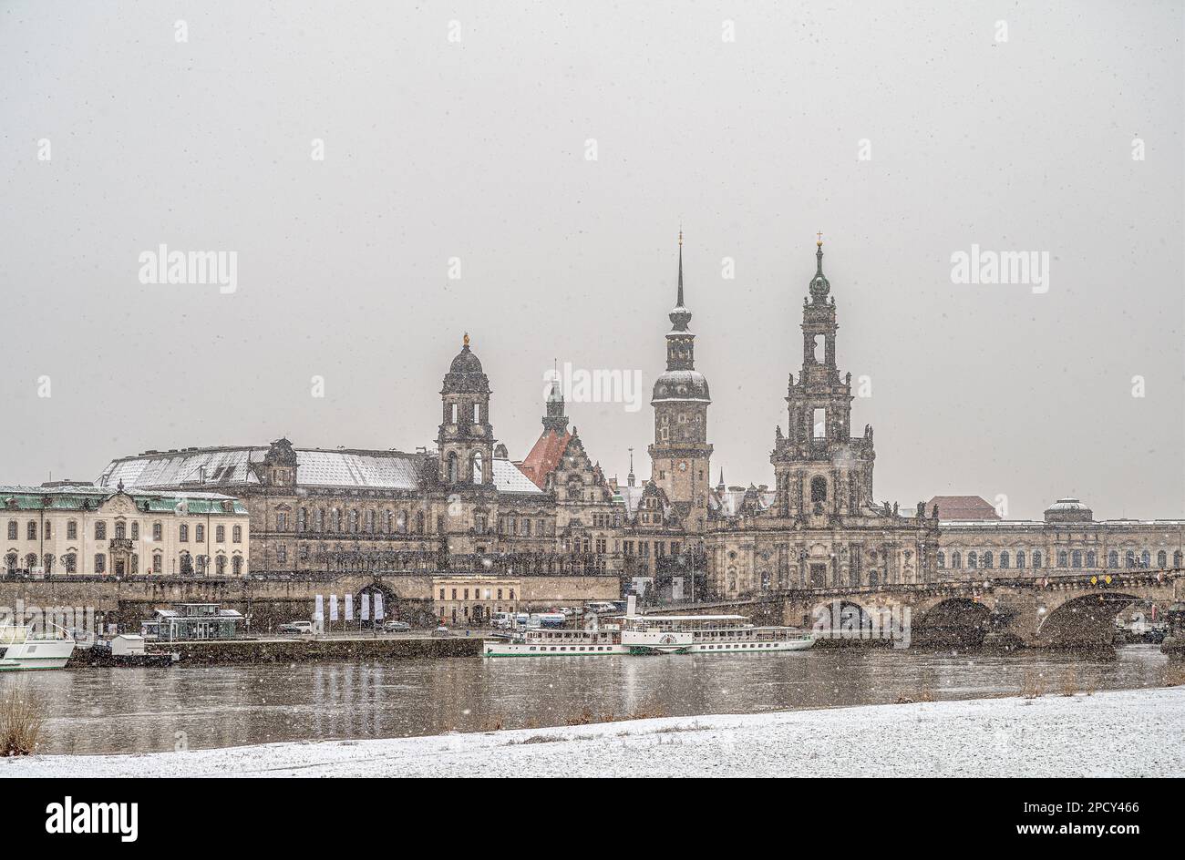 Historische skyline hi-res stock photography and images - Alamy