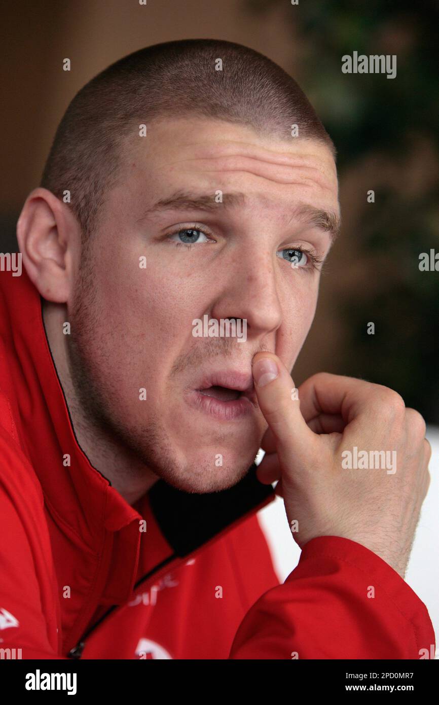 Der Schweizer Nati-Spieler Philippe Senderos gibt Auskunft, am Freitag ...