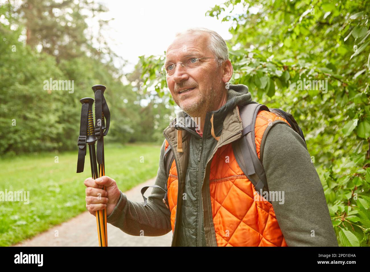 Senior man in jacket hi-res stock photography and images - Alamy