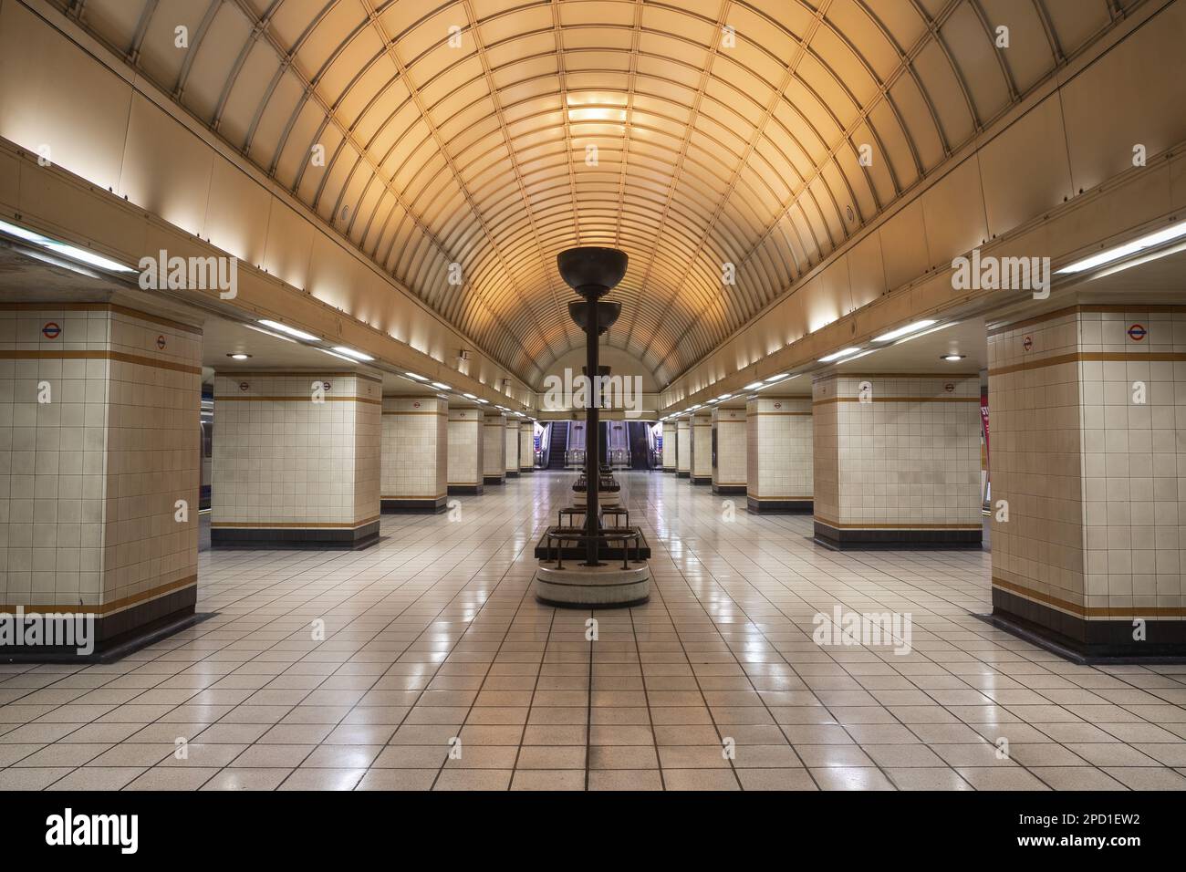 The lower concourse of London Underground Gants Hill tube station Stock Photo