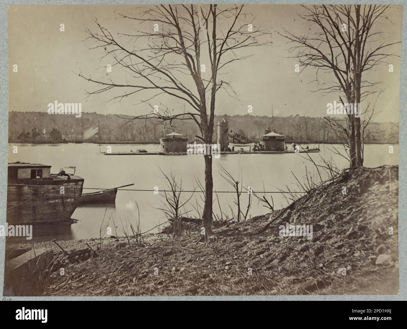 Double turreted monitor, Onondaga, James River, Virginia. No. B10, Title from item, Hand written on verso: 'Miller, vol. 6, p. 175', Gift; Col. Godwin Ordway; 1948. United States, History, Civil War, 1861-1865, United States, Virginia, James River. Stock Photo