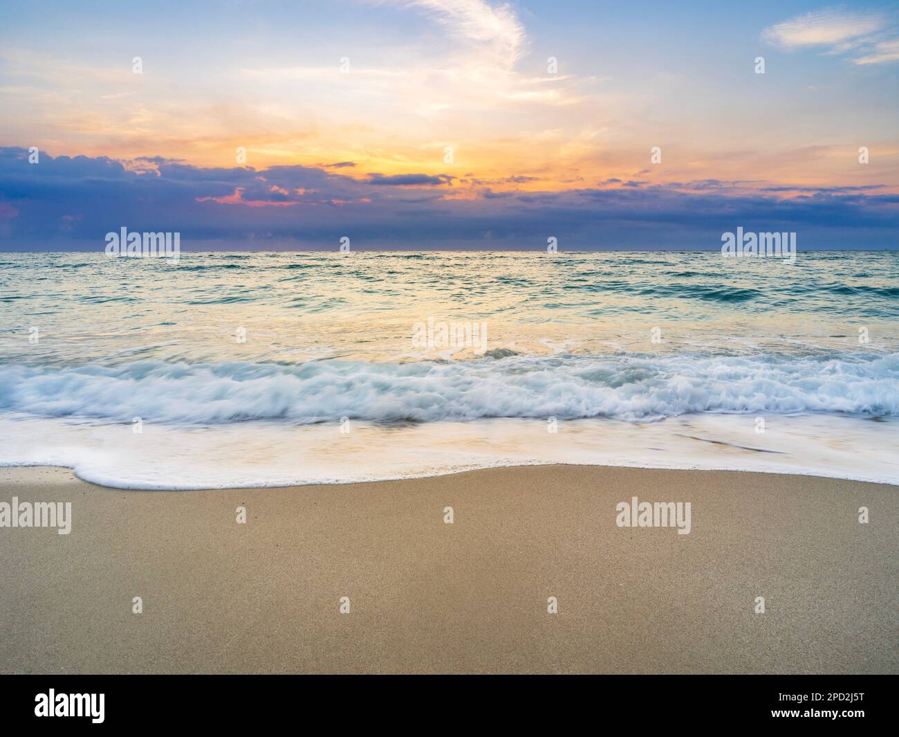Sunrise South Beach Ocean Drive - Sunrise South Beach Ocean Drive Floridas East Coast Miami Florida Usa 2PD2J5T