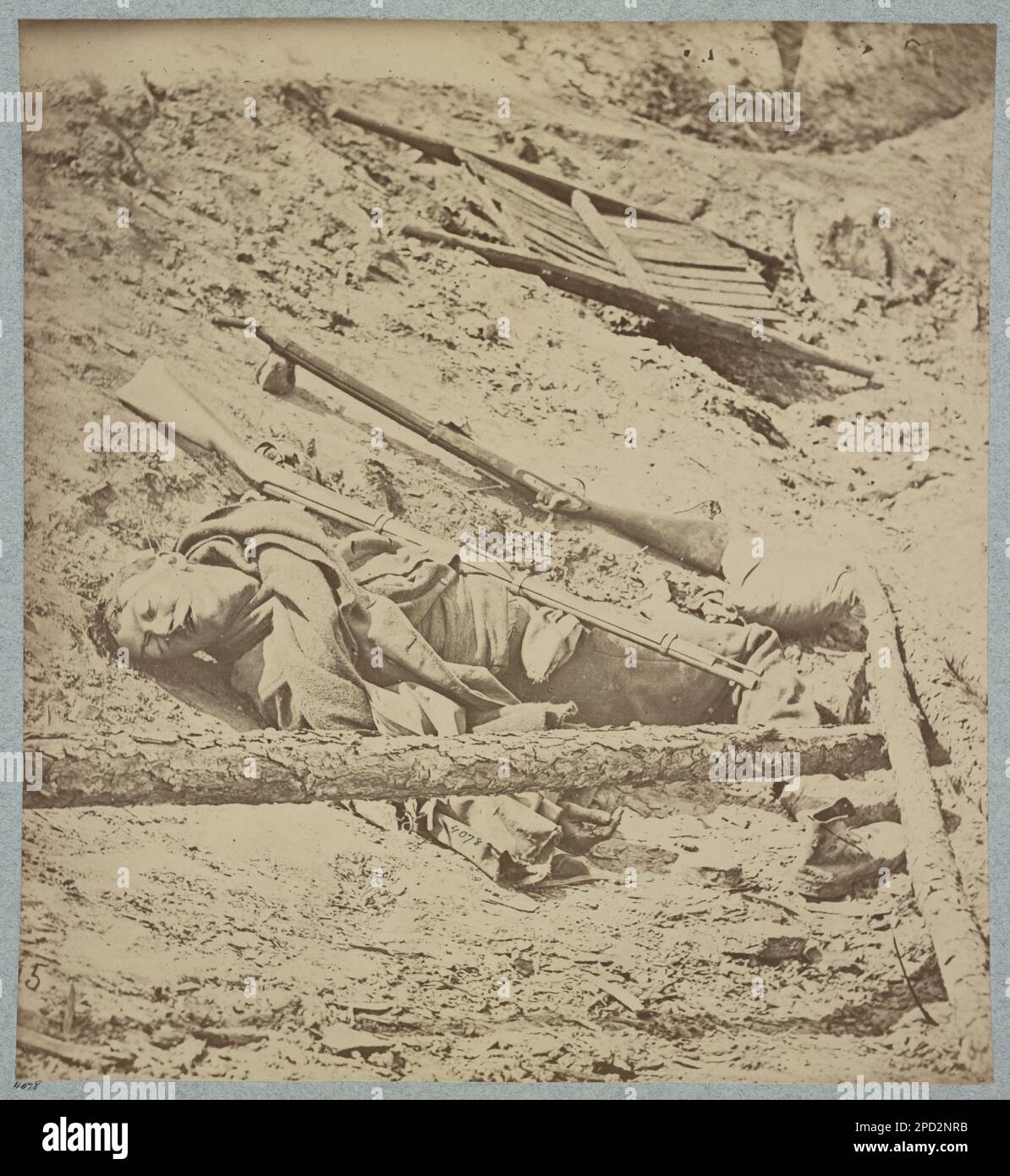Civil War stereoscopic photo of dead rebel Soldier in the Trenches of Fort Mahone April 3rd 1865
