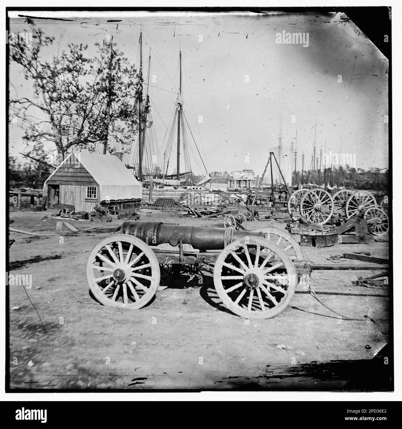 Broadway Landing, Appomattox River, Virginia. Park of artillery. Civil