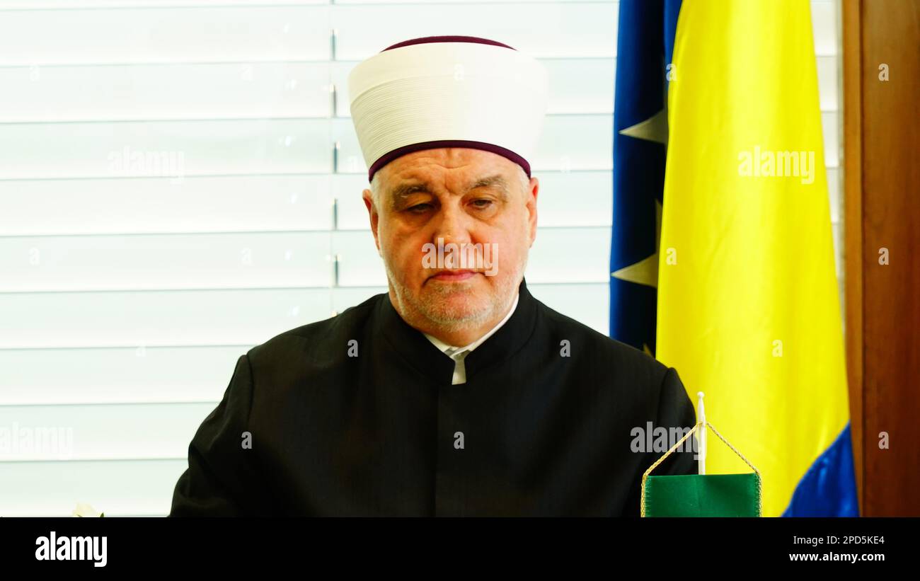 BOSNIA AND HERZEGOVINA, SARAJEVO - 2.9.2022: Leader of muslim community of Bosnia (dr. Husein  Kavazovic) is having a speech in mosque on Jummah Stock Photo