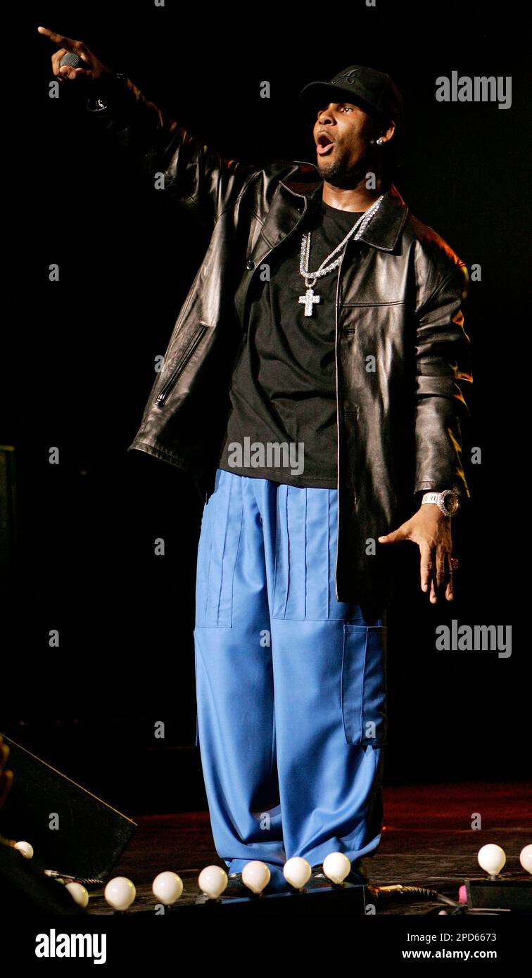 R&B singer and songwriter R. Kelly performs at New York's