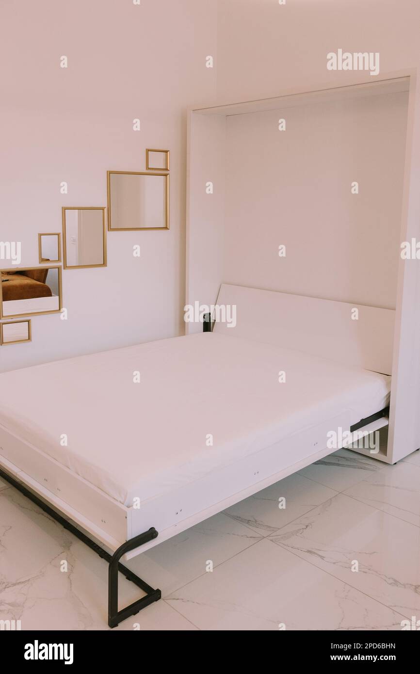 Beautiful clean apartment building hi-res stock photography and images ...