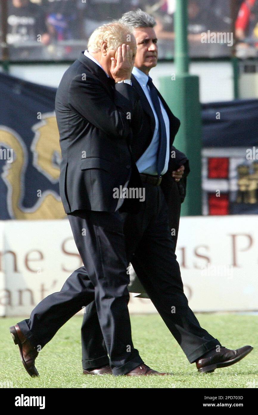 Cagliari's coach Nedo left, flanked by Sandro Angioni leave