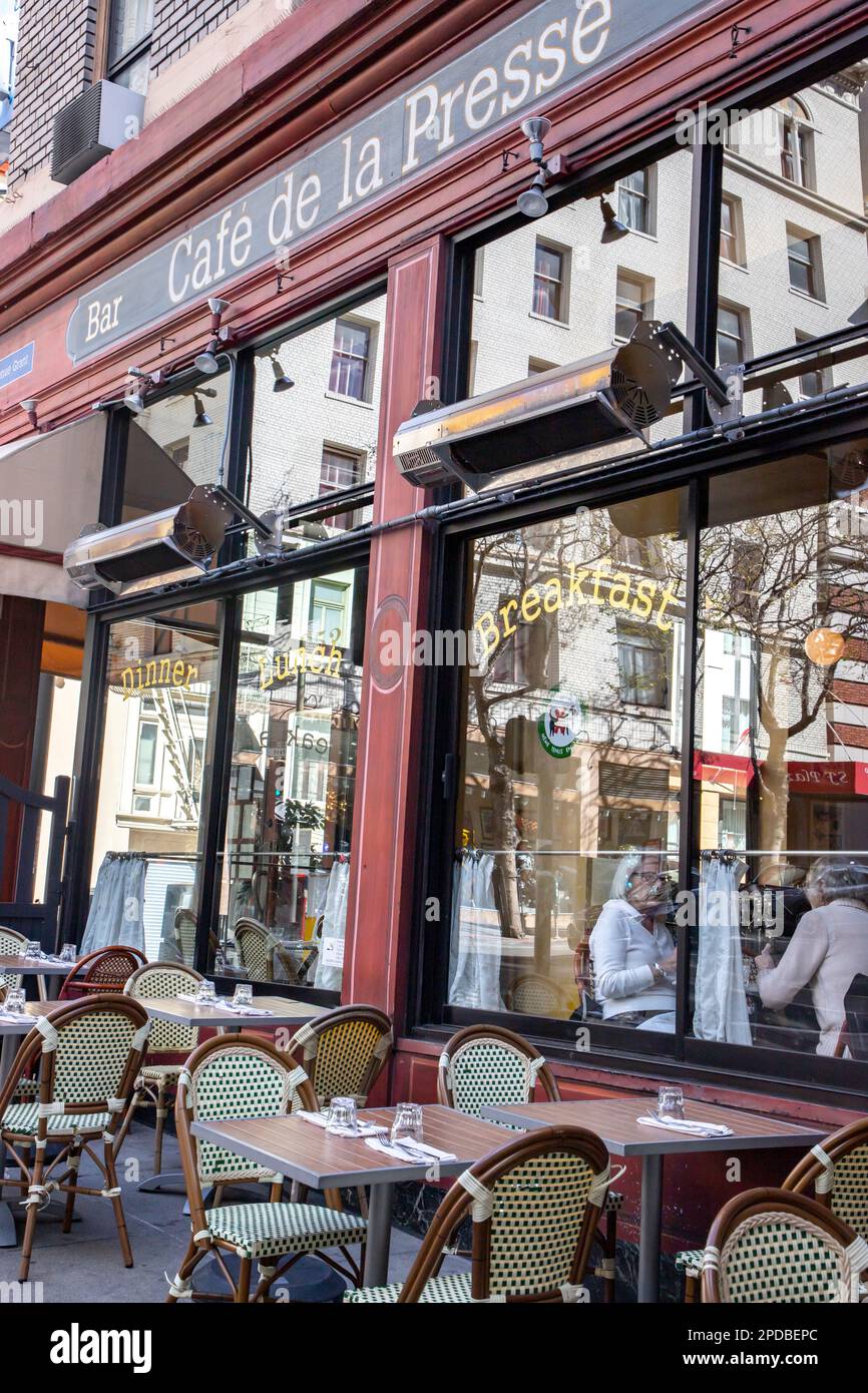 Streetside at the Cafe de la Presse on Grant Avenue at Bush, serves lovely  French inspired food and drink Stock Photo - Alamy