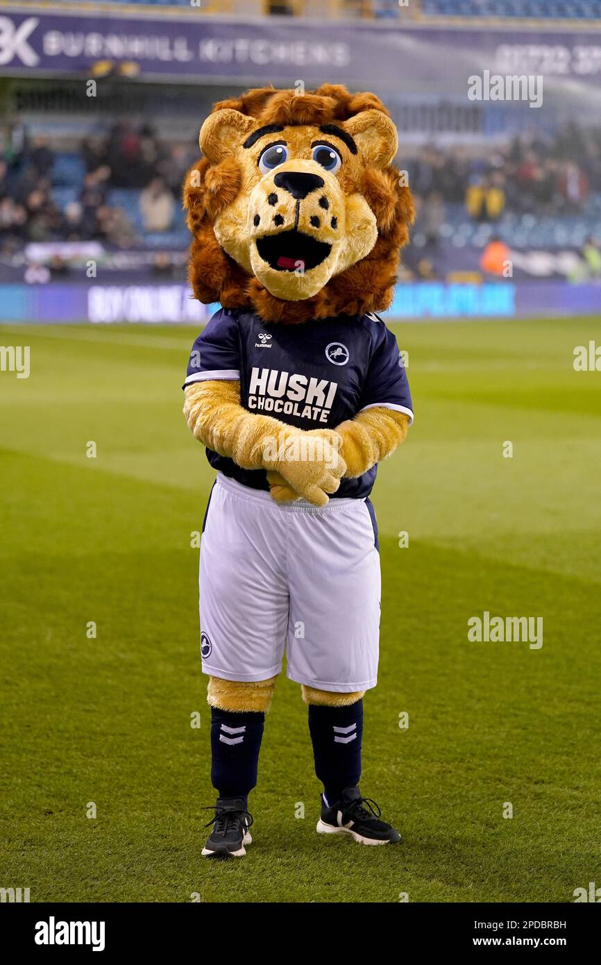 Millwall fc hi-res stock photography and images - Alamy