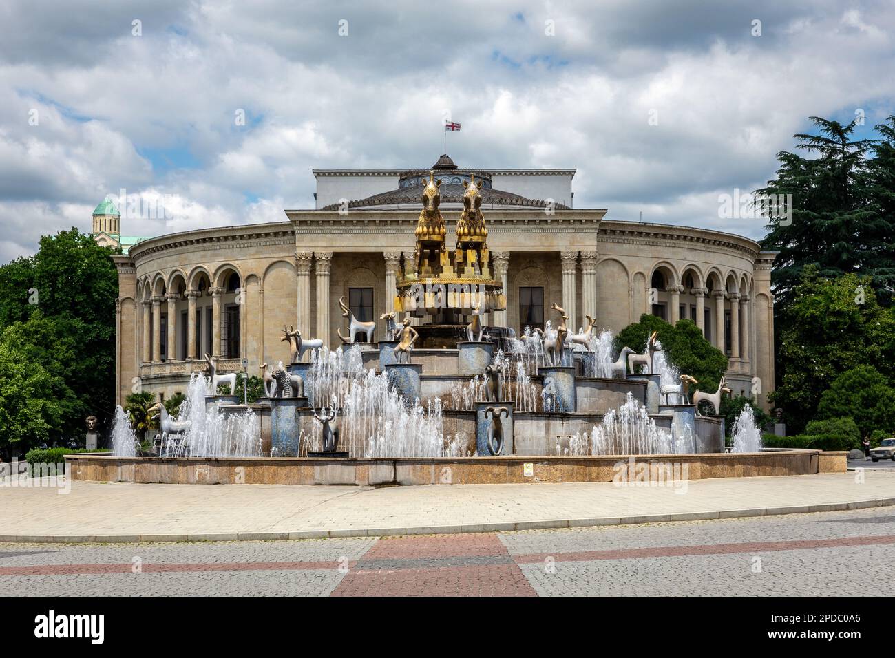 Kutaisi, Georgia, 04.06.21. Colchis Fountain, modern fountain with golden statues of animals, replicas of ancient Georgian figures. Stock Photo