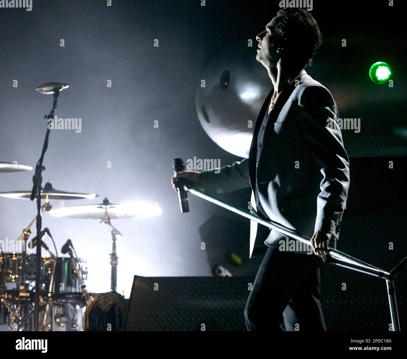 Depeche Mode's Dave Gahan performs on the stage during their "Touring the  Angel" tour in Assago near Milan, Italy, Saturday, Feb. 18, 2006. (AP  Photo/Christopher Olsson Stock Photo - Alamy