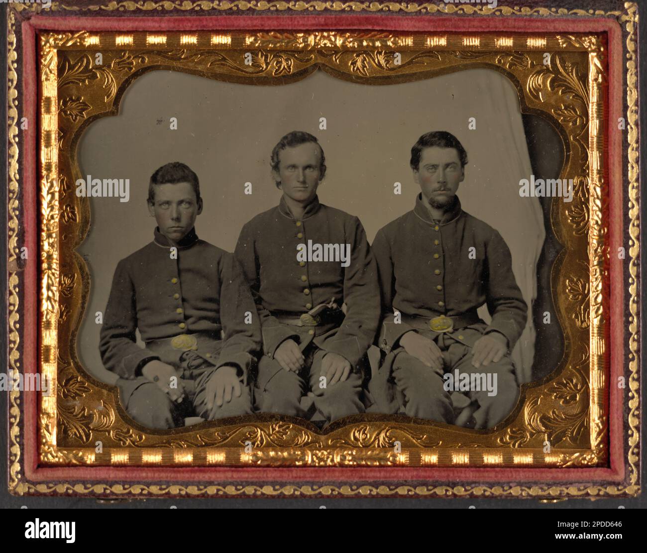 Tintype photo of three children (1860s-1870s) Tintype photo of three children (1860s-1870s)