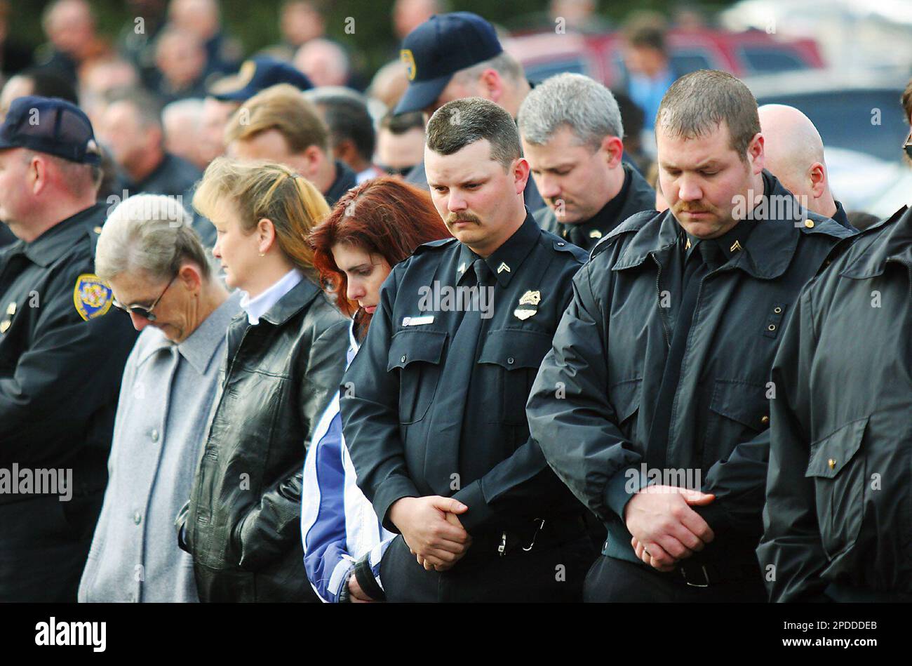 Maryland State Police Sgt. Thornnie Rouse makes remarks during a news  conference Thursday, Jan. 26, 2006, at the Roxbury Correctional Institution  in Hagerstown, Md., about the shooting of a correctional officer by, image size:1300x949