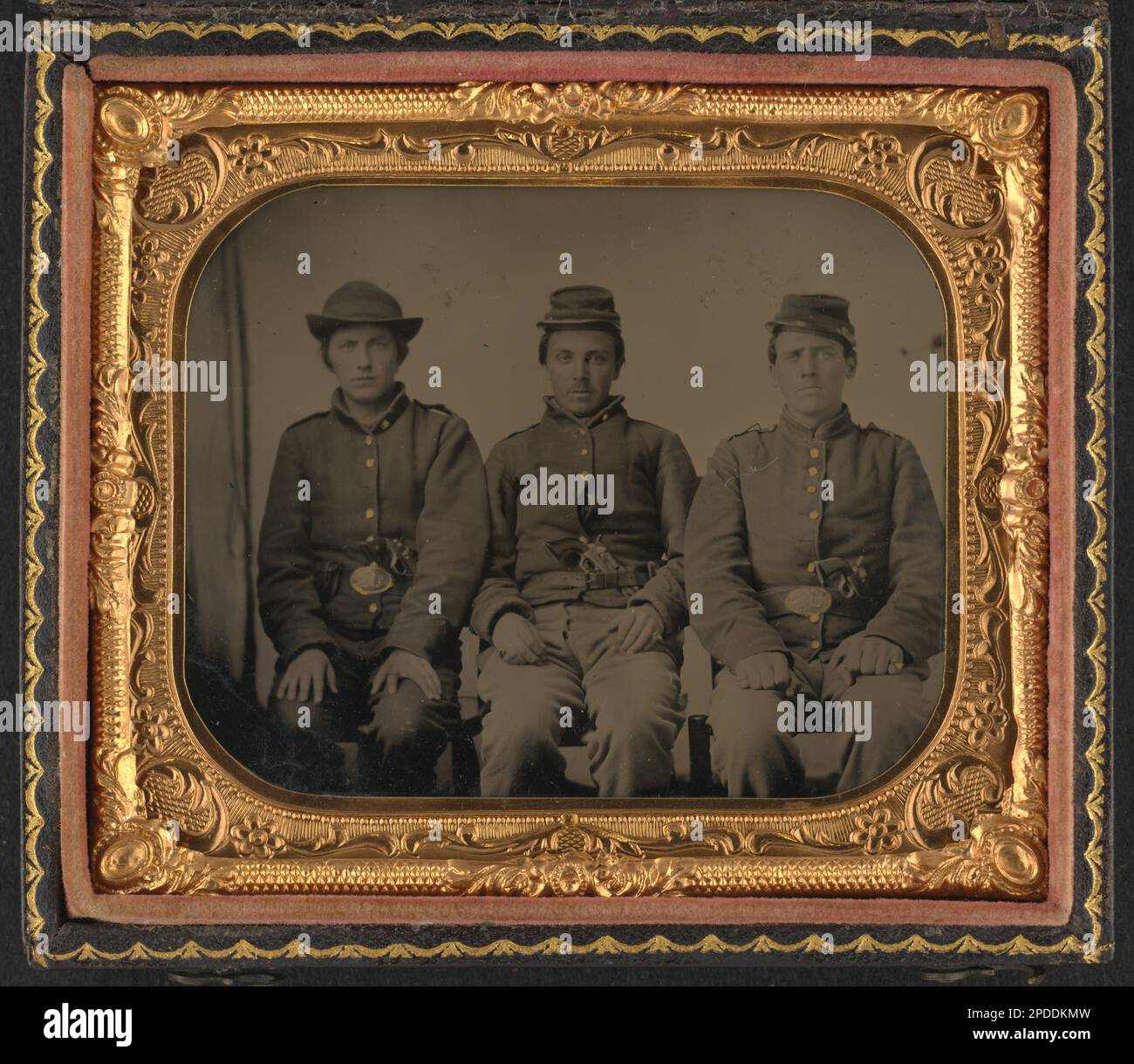 Tintype photo of three children (1860s-1870s) Tintype photo of three children (1860s-1870s)