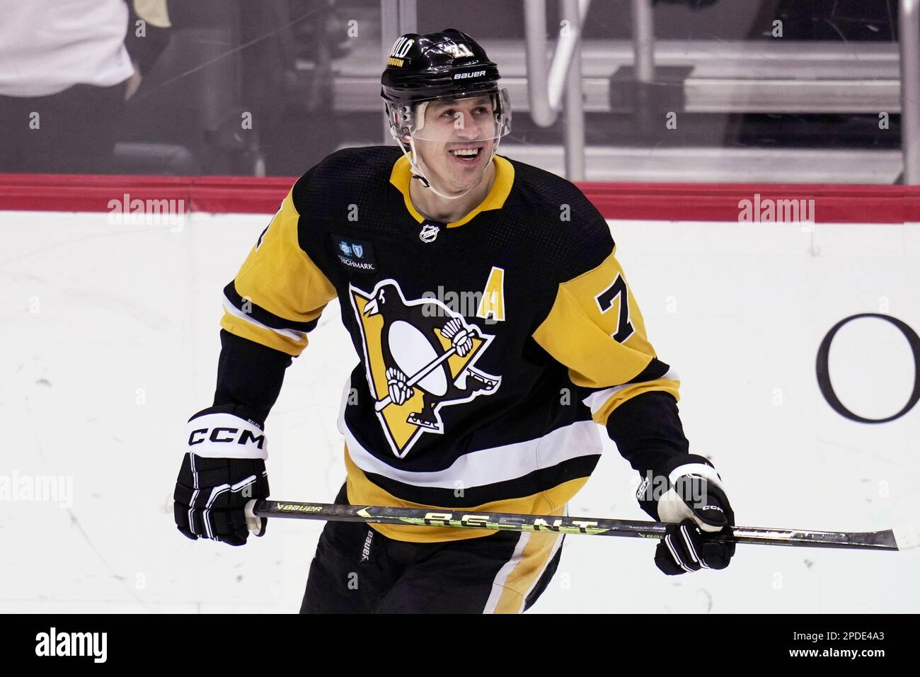 Pittsburgh Penguins Evgeni Malkin looks at a replay of his goal during the first period of the teams NHL hockey game against the Montreal Canadiens in Pittsburgh, Tuesday, March 14, 2023
