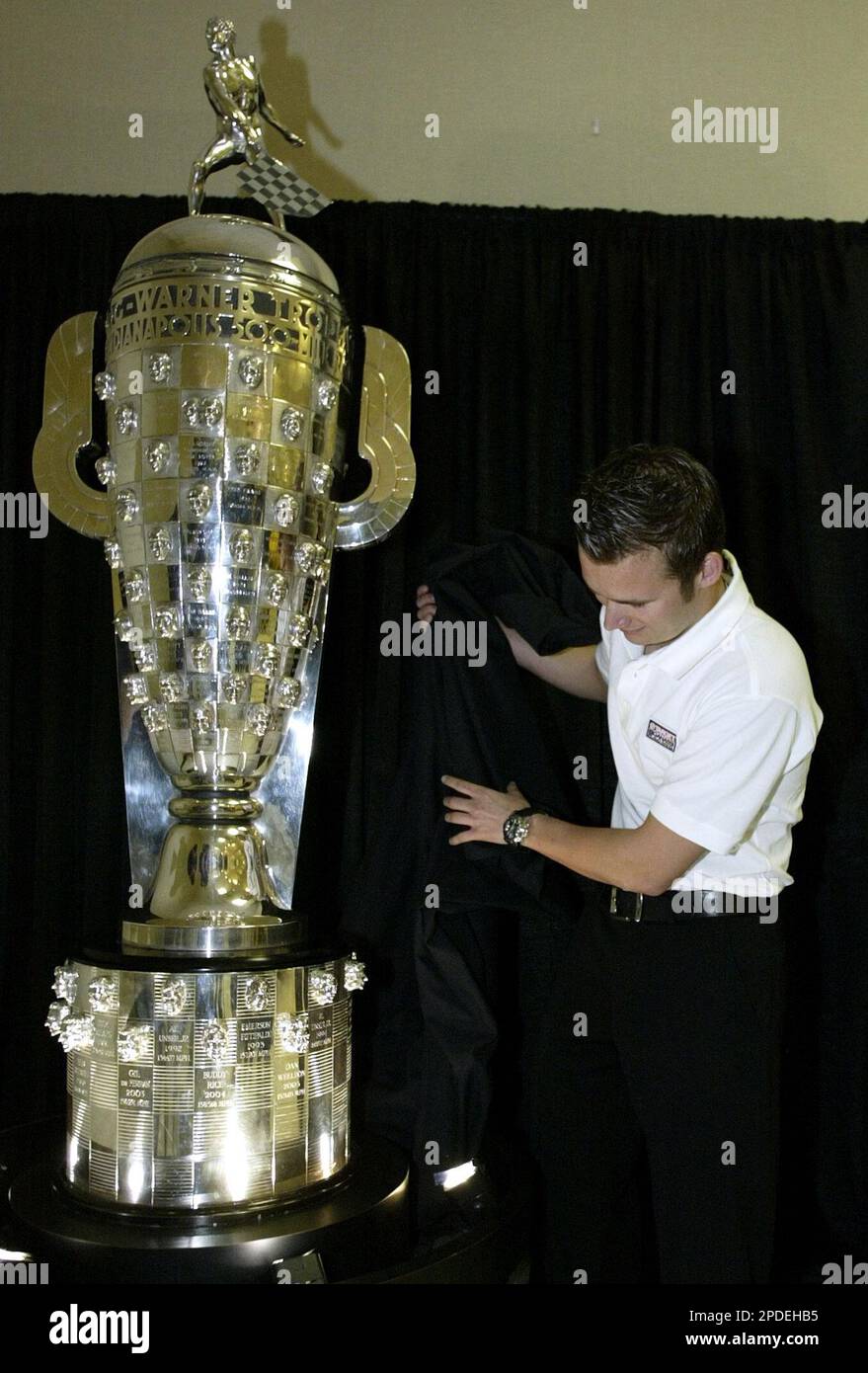 COURSE DAN WHELDON 1:18 RÉSINE PEINTE INDY 500 SANS TROPHÉE