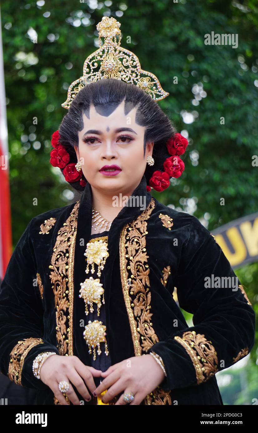 Javanese wedding costume hot sale