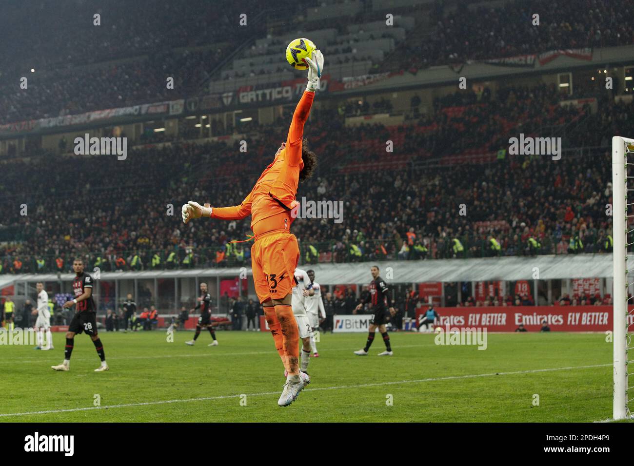 Milan, Italy. 13th Mar, 2023. Italy, Milan, march 13 2023: Guillermo Ochoa (Salernitana goalkeeper) goes up and saves in the second half during soccer game AC MILAN vs SALERNITANA, Serie A Tim 2022-2023 day26 San Siro stadium (Credit Image: © Fabrizio Andrea Bertani/Pacific Press via ZUMA Press Wire) EDITORIAL USAGE ONLY! Not for Commercial USAGE! Stock Photo