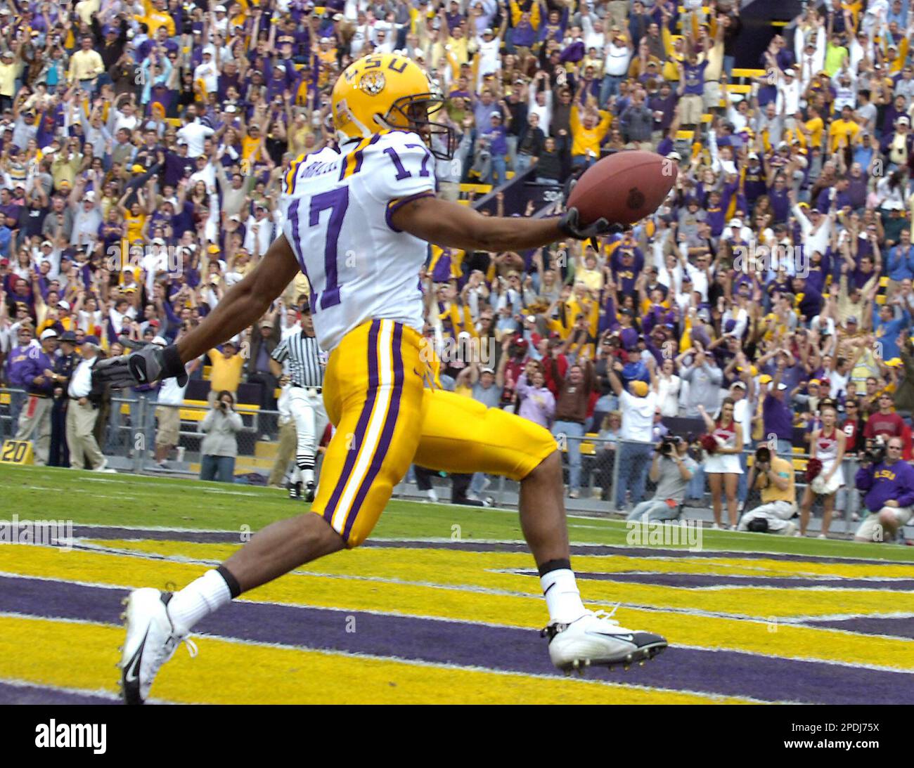 Louisiana State wide receiver Benny Brazell celebrates aftter catching