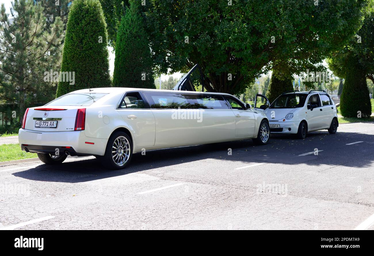 A Cadillac CTS Limo car in Tashkent, Uzbekistan Stock Photo Alamy