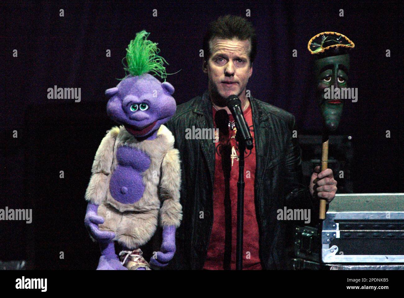 Peanut on screen hires stock photography and images Alamy