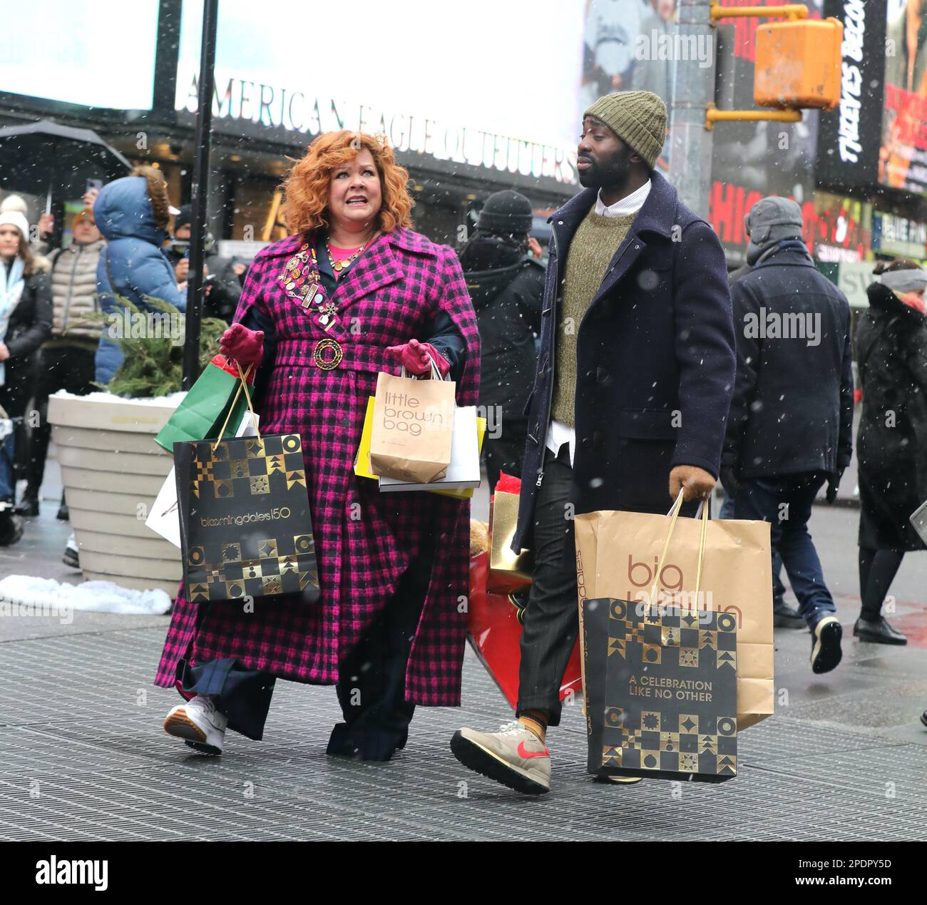 Melissa McCarthy and Paapa Essiedu pictured filming at the 'Bernard and