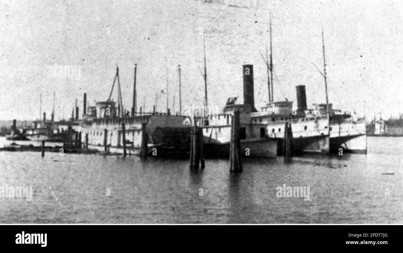 The steamboat boneyard in Portland, Oregon in 1892 Stock Photo Alamy