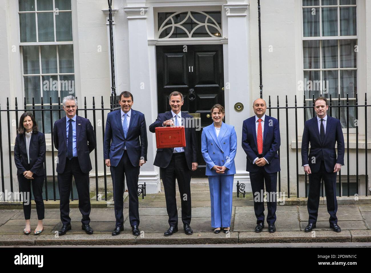 London, UK. 15th Mar, 2023. (l-t-r) Joanna Penn, James Cartlidge, John Glen, Jeremy Hunt, Victoria Atkins, Andrew Griffith, Gareth Davies. Jeremy Hunt, MP, Chancellor of the Exchequer outside No 11 Downing Street with the iconic red despatch box, which the briefcase is known as, before he delivers the Spring Budget to Parliament. Credit: Imageplotter/Alamy Live News Stock Photo