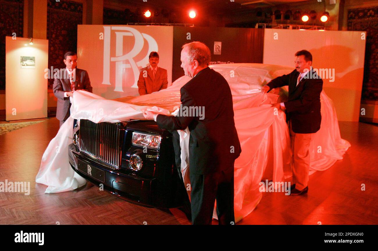 RollsRoyce Phantom Price in Delhi  On Road Price of RollsRoyce Phantom  in Delhi  Autocar India