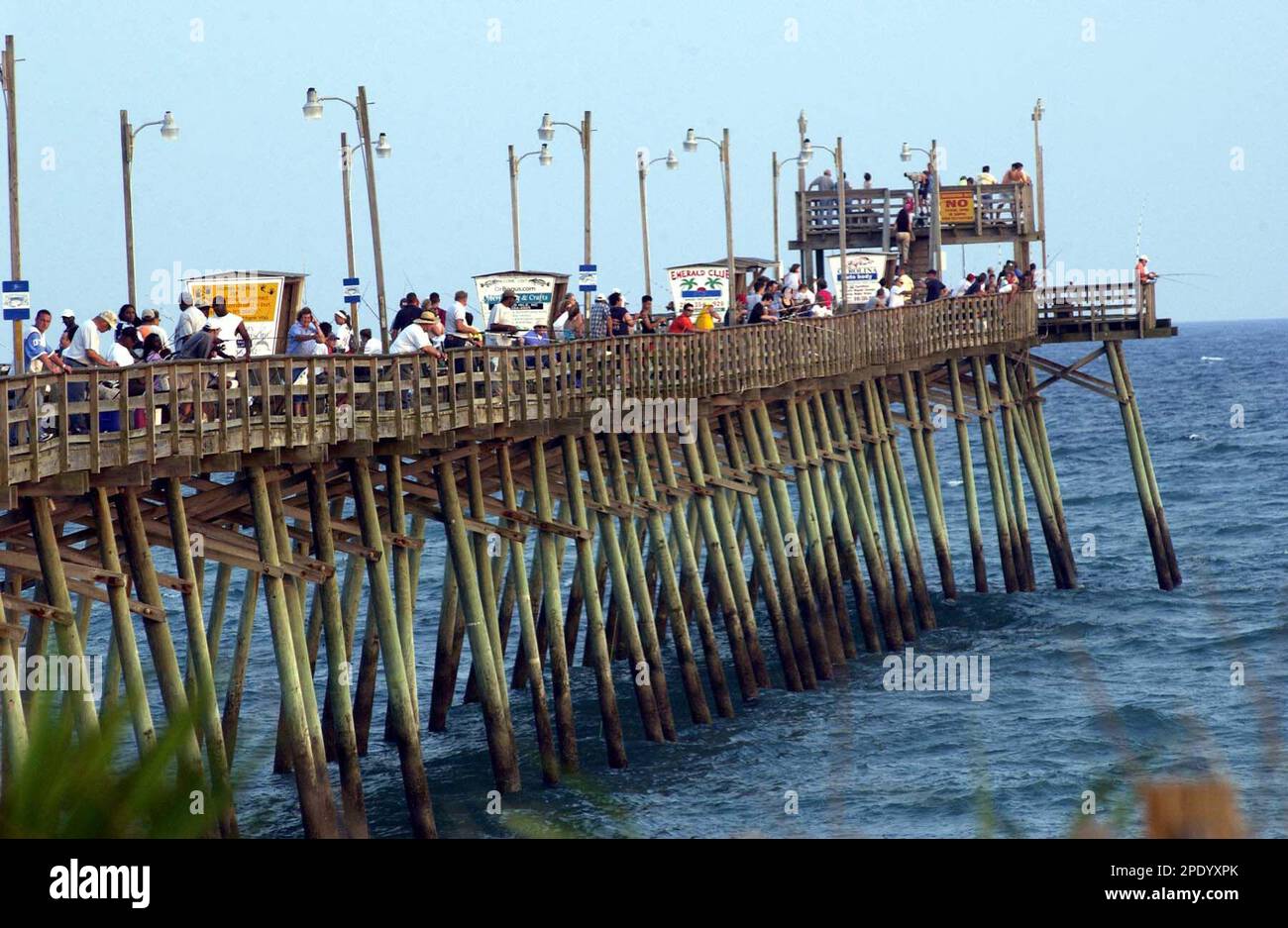 SEAVIEW FISHING PIER \u0026 RESTAURANT, North Topsail Beach - Restaurant  Reviews, Photos \u0026 Phone Number - Tripadvisor, image size:1300x937