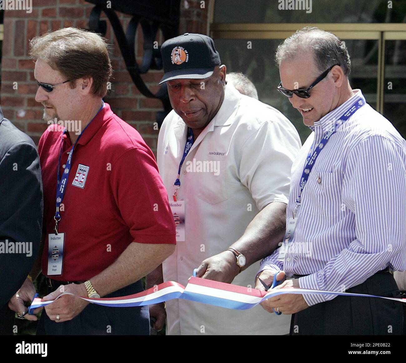 Wade Boggs, red shirt, a new inductee into the Baseball Hall of Fame ...