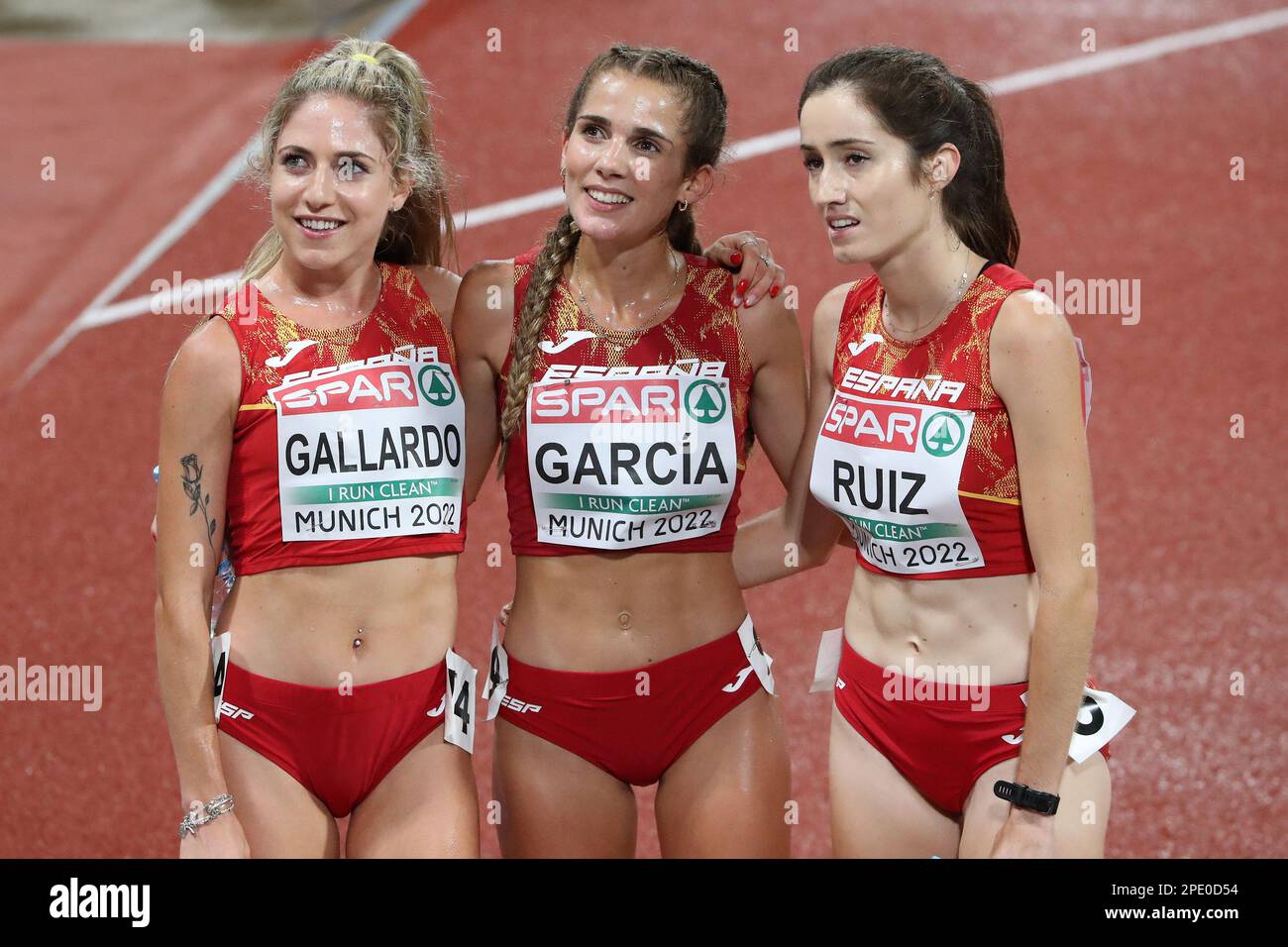 The three Spanish athletes (Carla GALLARDO, Cristina RUIZ & Marta