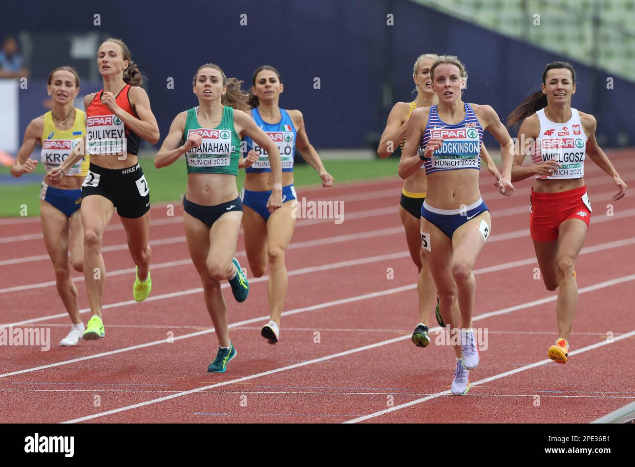 Louise SHANAHAN &  Keely HODGKINSON finishing in the 800m Semi Final at the European Athletics Championship 2022 Stock Photo