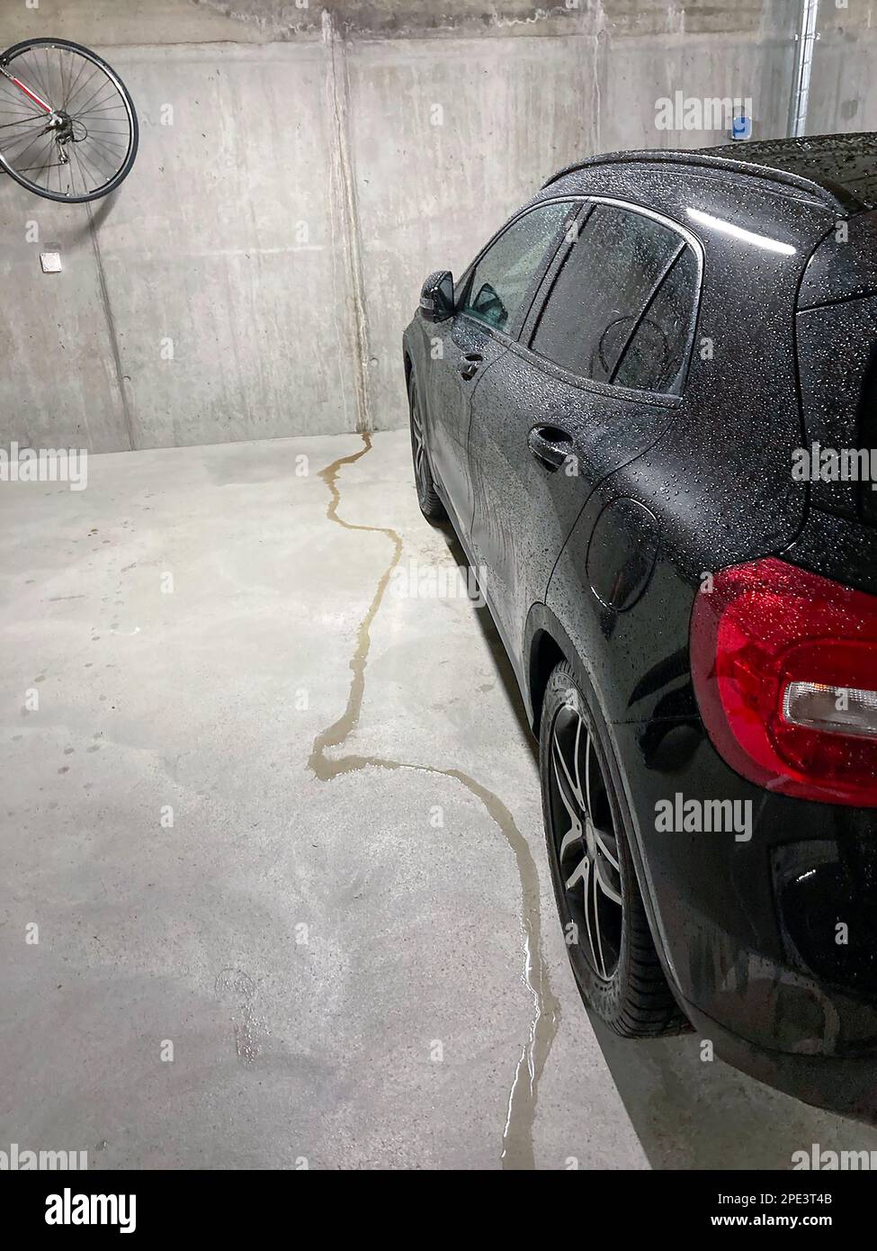 Bicycle hanging garage hires stock photography and images Alamy