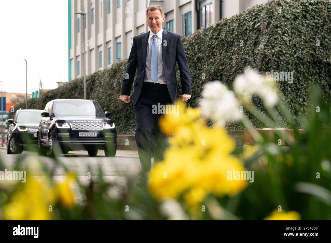Busy bees nursery london hires stock photography and images Alamy