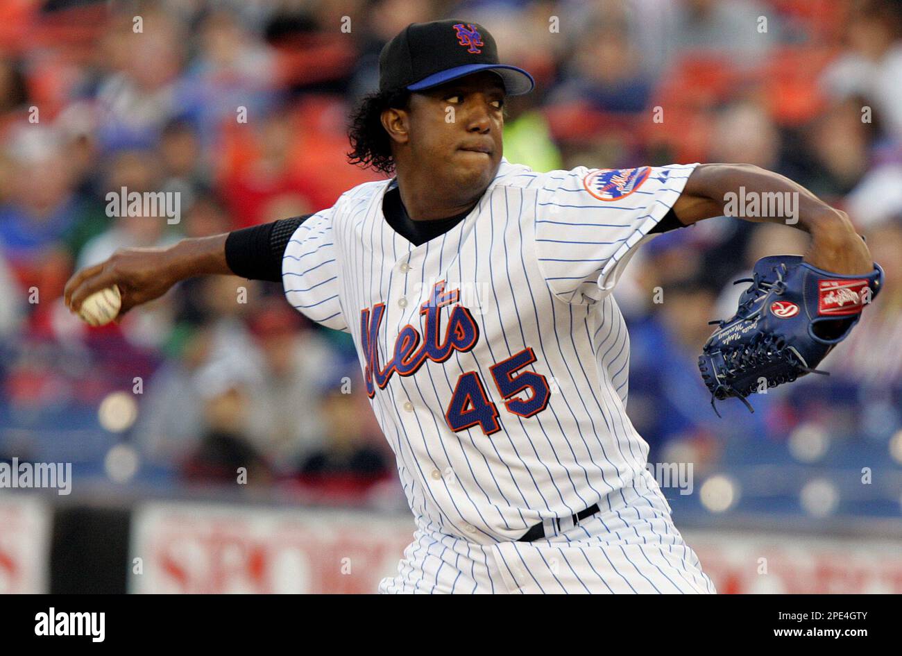 The Mets should sign Pedro Martinez